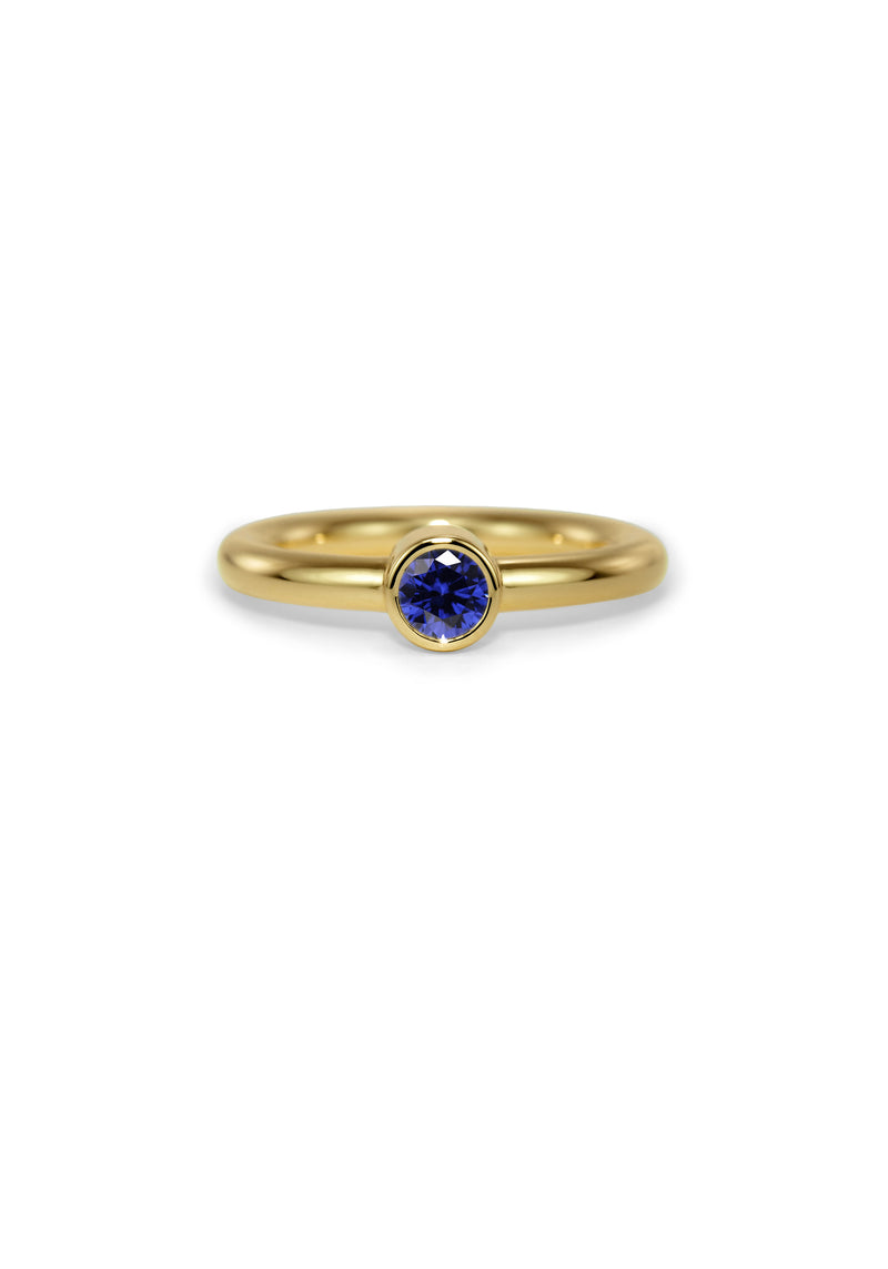 Slice solitaire sapphire ring